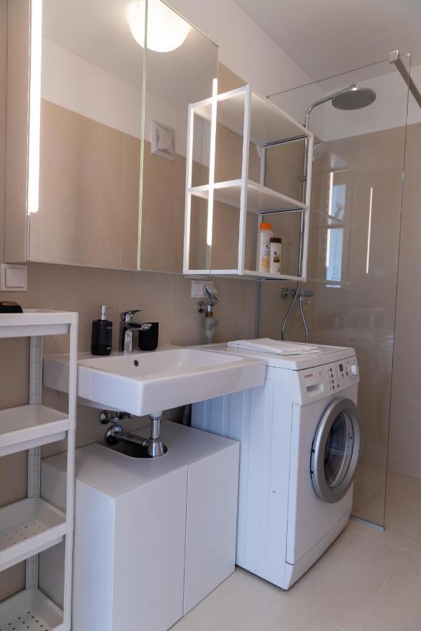Maureen Lovely 2 Bedroom Unit With Community Pool Wiedeń