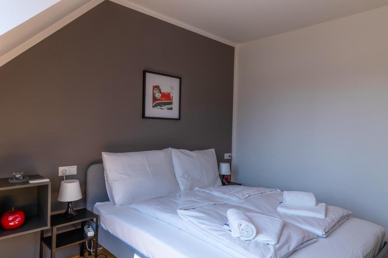 Maureen Lovely 2 Bedroom Unit With Community Pool Wiedeń