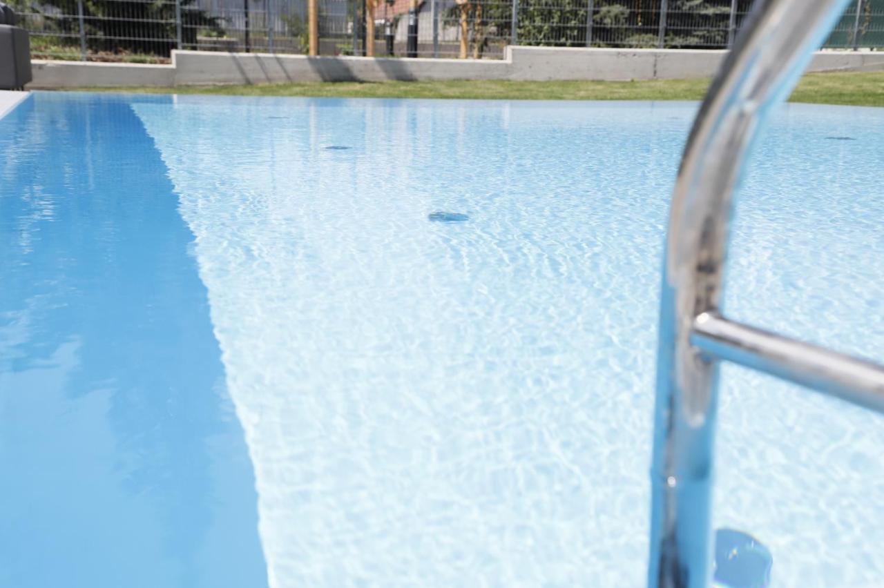 Maureen Lovely 2 Bedroom Unit With Community Pool Wiedeń