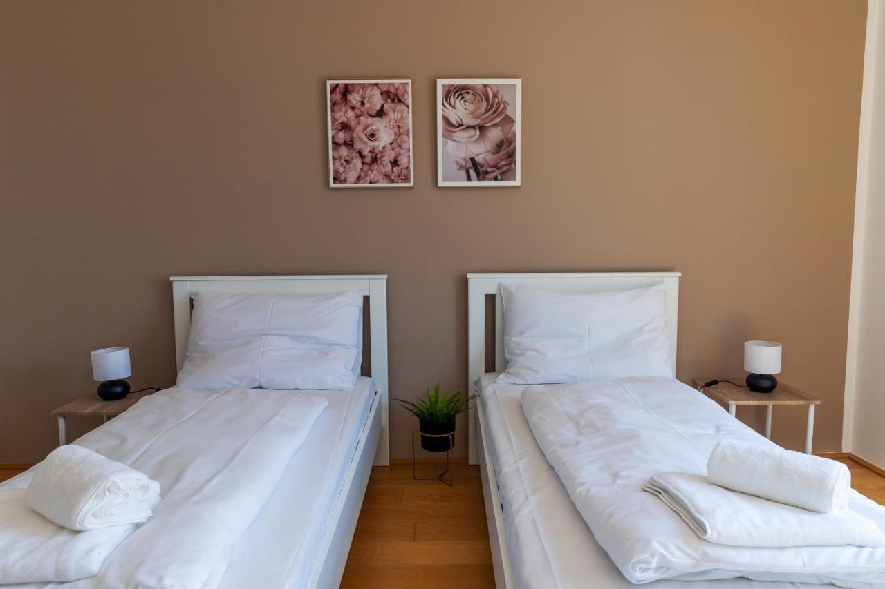 Maureen Lovely 2 Bedroom Unit With Community Pool * Wiedeń